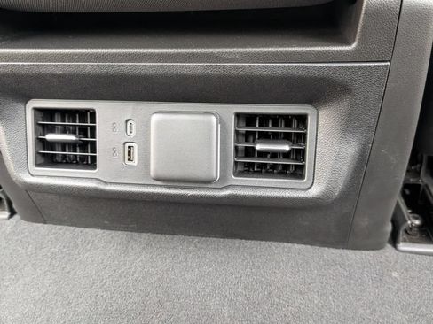 Used 2024 Chevrolet Silverado 1500 LT AWD/4WD image 15
