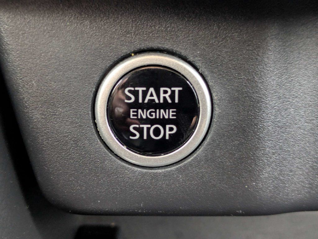 Used 2023 Nissan Rogue SV AWD/4WD image 33