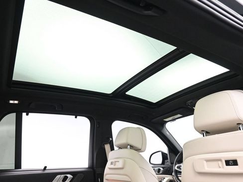 Used 2022 BMW X5 M50i w/ Executive Package AWD/4WD image 22