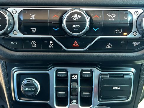 Certified 2024 Jeep Wrangler Unlimited Rubicon image 14