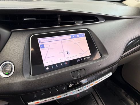 Used 2019 Cadillac XT4 Premium Luxury w/ Technology Package AWD/4WD image 23