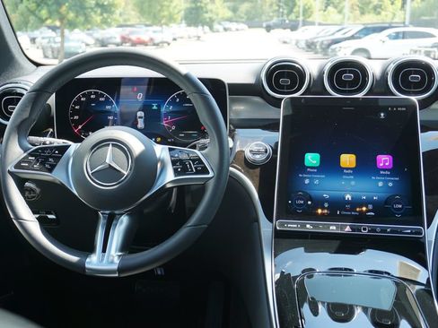 Certified 2025 Mercedes-Benz GLC 300 4MATIC image 29