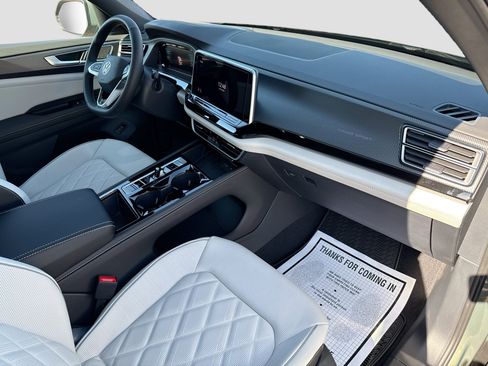 New 2026 Volkswagen Atlas Cross Sport SEL Premium R-Line AWD/4WD image 14