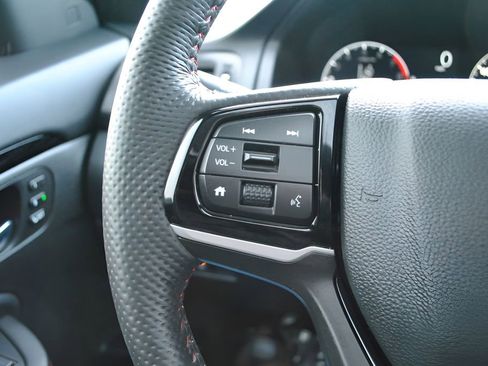 Certified 2024 Honda Ridgeline Black Edition image 20