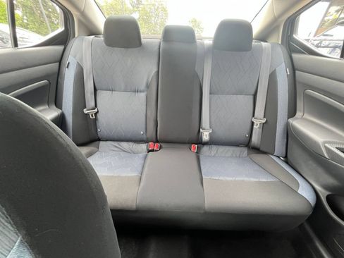 Used 2025 Nissan Versa SV FWD image 37