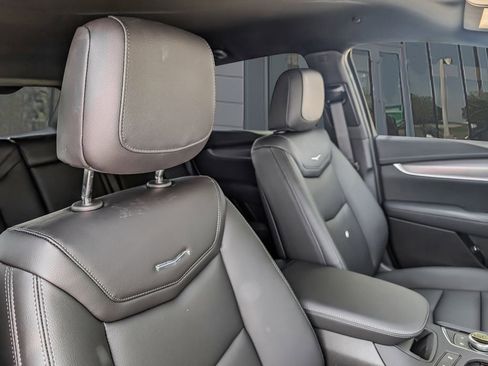 New 2026 Cadillac XT5 Luxury w/ LPO, Bronce Accent Package image 18