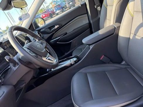 Used 2026 Chevrolet Trax ACTIV w/ Driver Confidence Package image 12