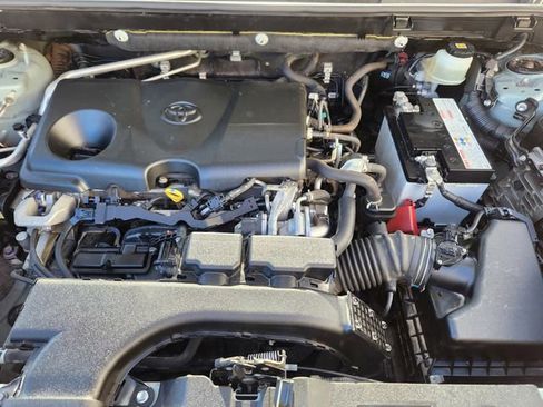 Used 2019 Toyota RAV4 XLE image 21