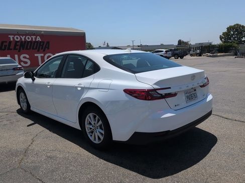 Certified 2025 Toyota Camry LE FWD image 5