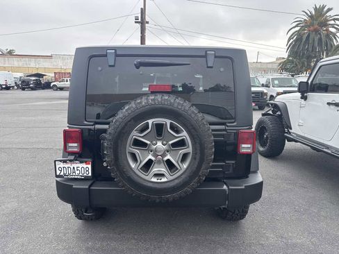 Used 2014 Jeep Wrangler Rubicon w/ Power Convenience Group AWD/4WD image 11