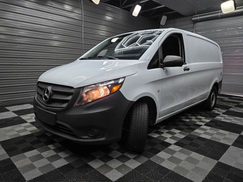 Used 2021 Mercedes-Benz Metris image 30