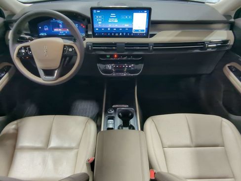 Used 2023 Lincoln Corsair AWD w/ Equipment Group 101A image 15