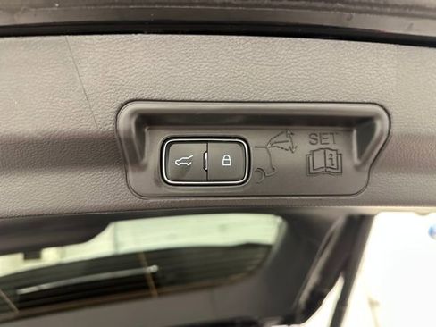 Used 2025 Ford Explorer ST-Line image 18