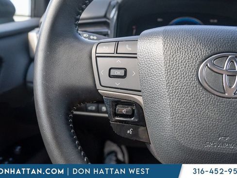 Used 2025 Toyota Camry SE FWD image 10