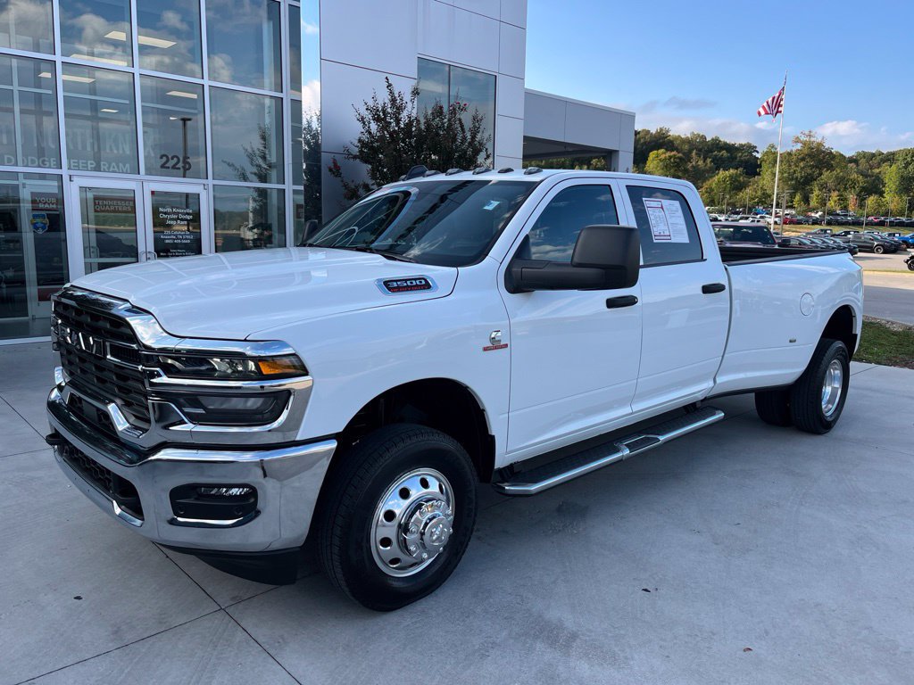 Used 2025 RAM 3500 Tradesman w/ Chrome Appearance Group AWD/4WD image 1
