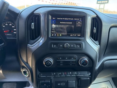 Used 2025 Chevrolet Silverado 2500 Custom w/ Custom Convenience Package image 21