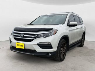 Used 2016 Honda Pilot Touring video 1