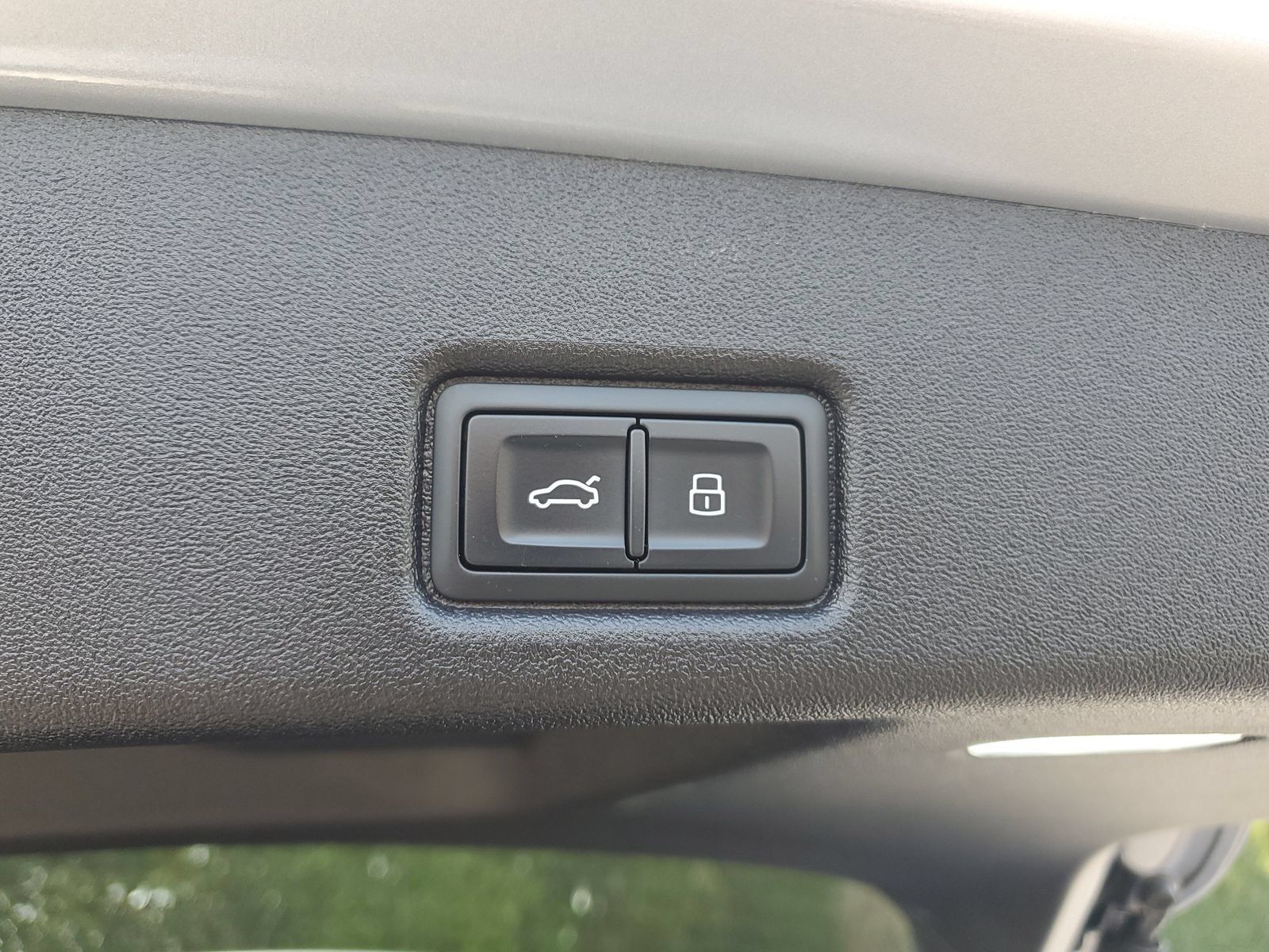 Used 2025 Audi Q5 Premium w/ Premium Plus AWD/4WD image 9