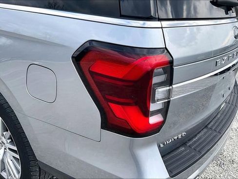 Used 2024 Ford Expedition Max Limited image 30
