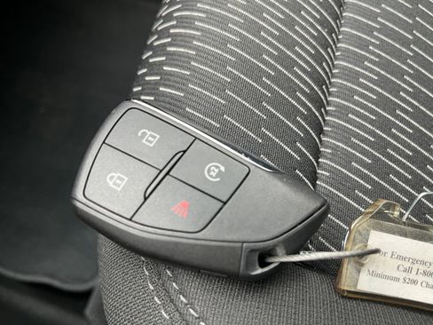 Used 2025 Chevrolet Equinox LT image 24