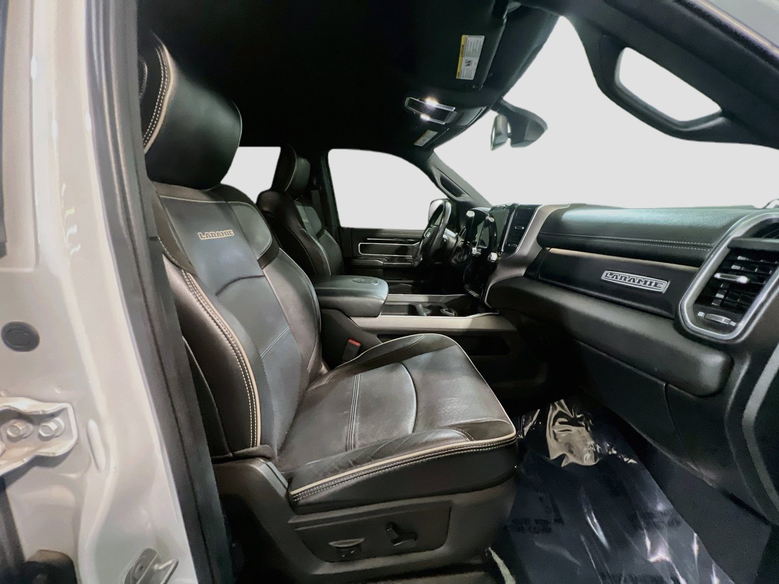 Used 2020 RAM 2500 Laramie w/ Night Edition AWD/4WD image 22