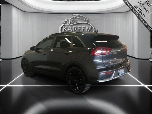 Used 2018 Kia Niro EX w/ EX Touring Graphite Edition FWD image 7