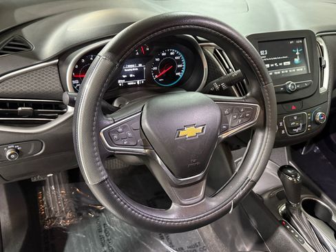 Used 2018 Chevrolet Malibu LS image 4