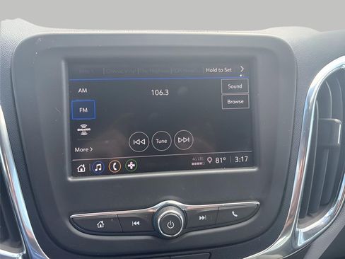 Used 2024 Chevrolet Equinox LS FWD image 18