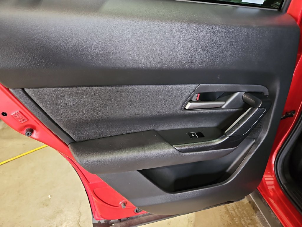 Used 2025 MAZDA CX-50 AWD 2.5 S w/ Premium Package image 27