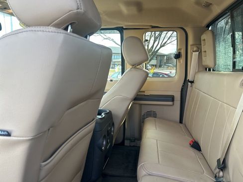 Used 2015 Ford F250 Lariat w/ Chrome Package image 25