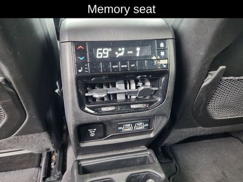 Used 2021 Jeep Grand Cherokee L Limited w/ Trailer Tow Group (B) image 26