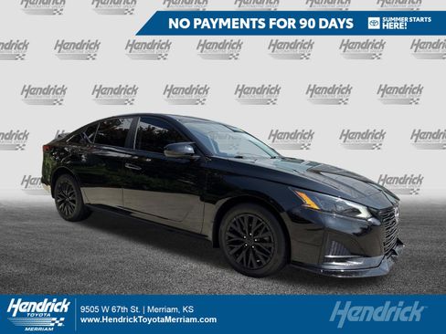 Used 2023 Nissan Altima 2.5 SV AWD/4WD image 1
