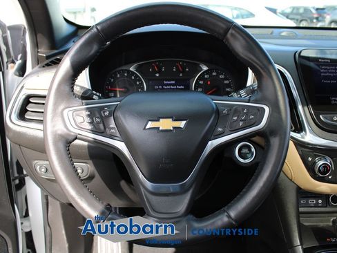 Used 2022 Chevrolet Equinox Premier AWD/4WD image 11