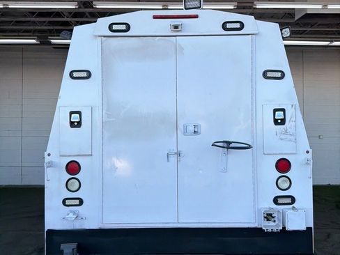 Used 2017 Ford F350 XL w/ Power Equipment Group image 13