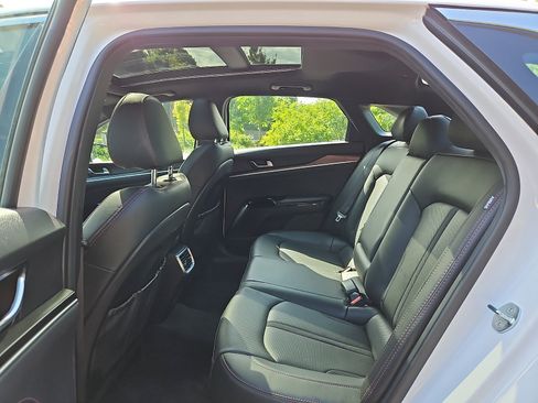 Used 2023 Kia K5 GT FWD image 10