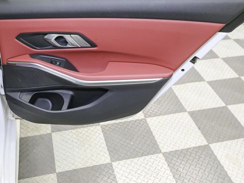 Used 2022 BMW 330i xDrive 330i xDrive w/ Convenience Package image 22