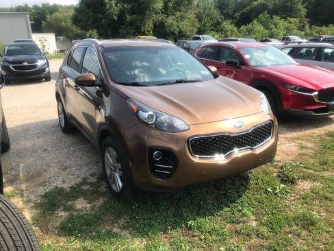 Used 2018 Kia Sportage LX w/ LX Popular Package AWD/4WD image 1