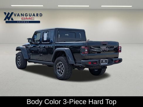 Used 2025 Jeep Gladiator Rubicon AWD/4WD image 5