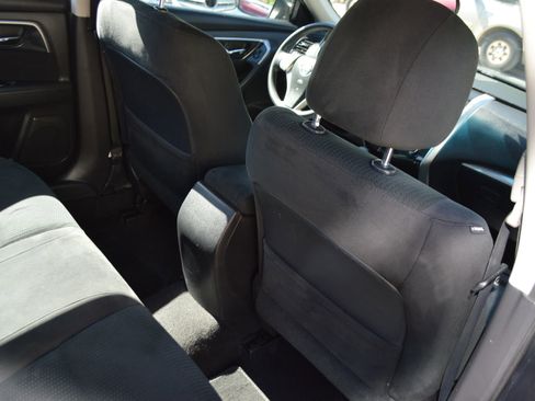 Used 2014 Nissan Altima 2.5 S w/ Display Audio Package FWD image 26