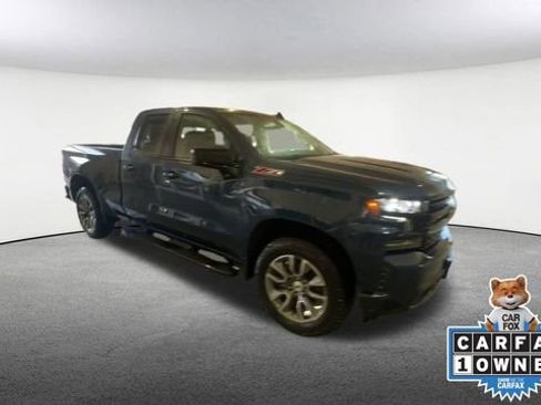 Used 2019 Chevrolet Silverado 1500 RST image 2