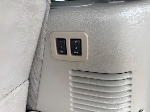 Used 2015 Lincoln Navigator 4WD image 30