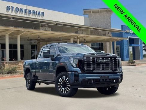 Used 2025 GMC Sierra 2500 Denali Ultimate AWD/4WD image 1