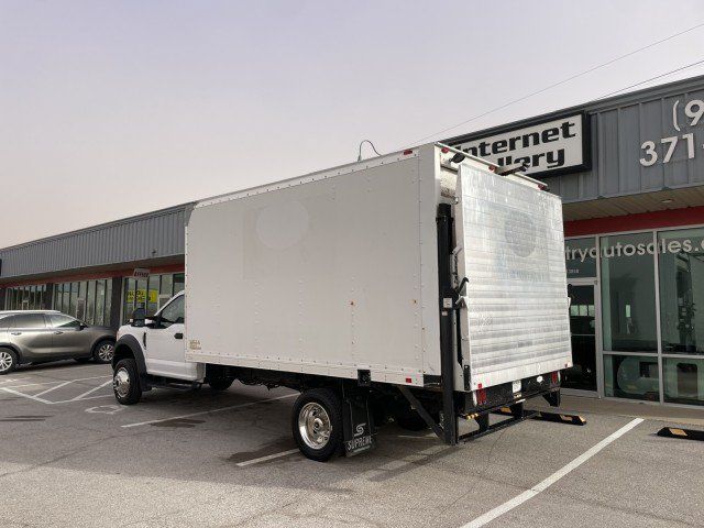 Used 2017 Ford F450 XL w/ Power Equipment Group AWD/4WD image 4