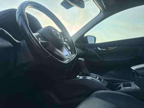 Used 2022 Nissan Rogue Sport SL w/ Premium Package FWD image 36