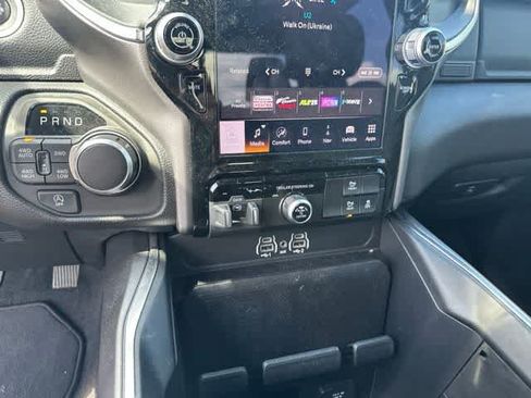 Used 2025 RAM 1500 Big Horn AWD/4WD image 11