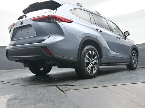 Used 2022 Toyota Highlander XLE image 41