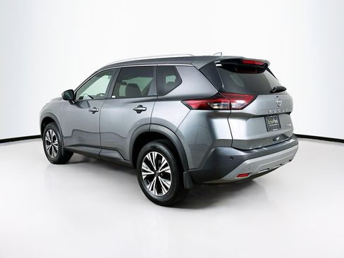 Used 2023 Nissan Rogue SV w/ SV Premium B Package image 5