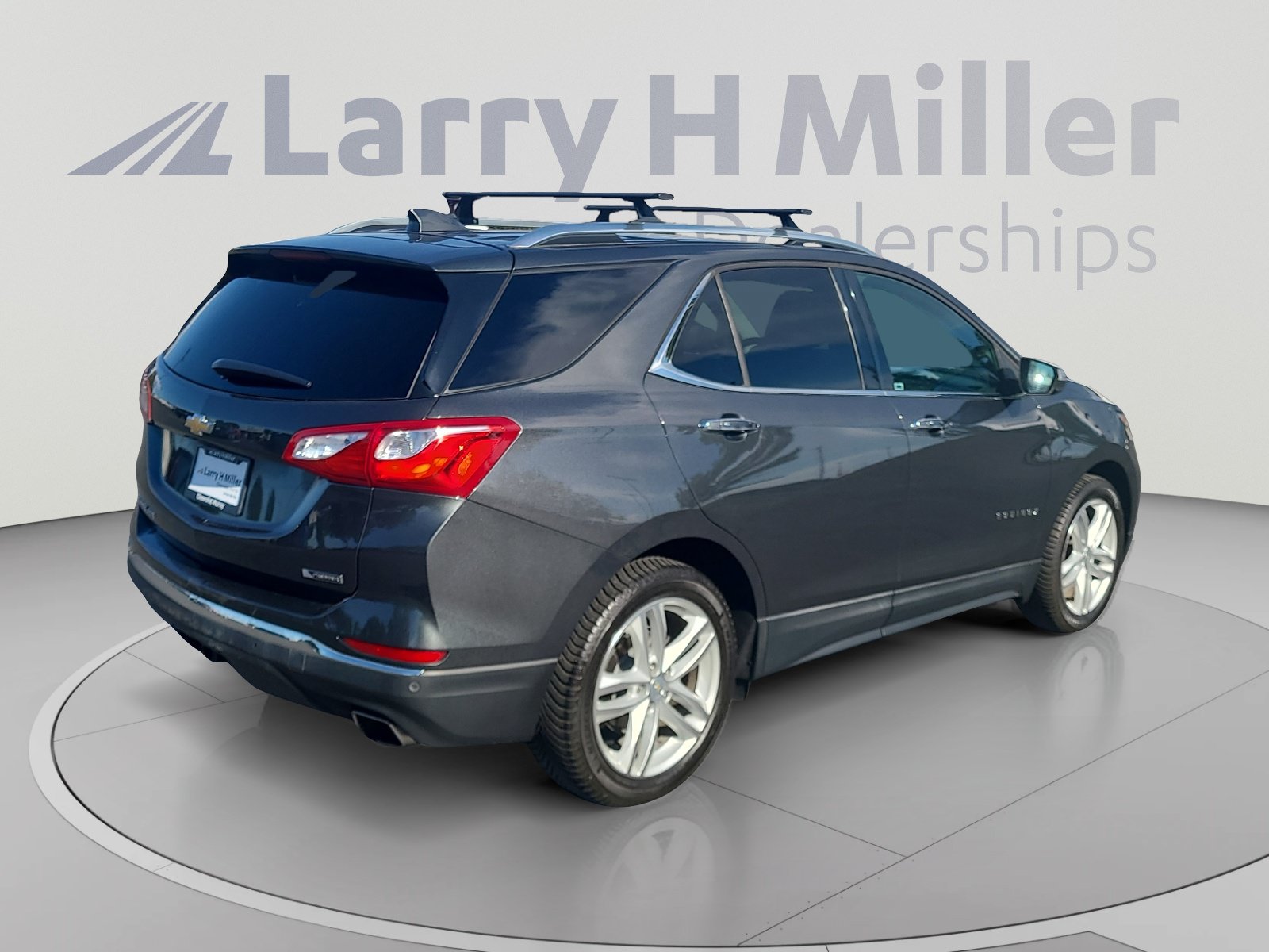 Used 2018 Chevrolet Equinox Premier FWD image 5