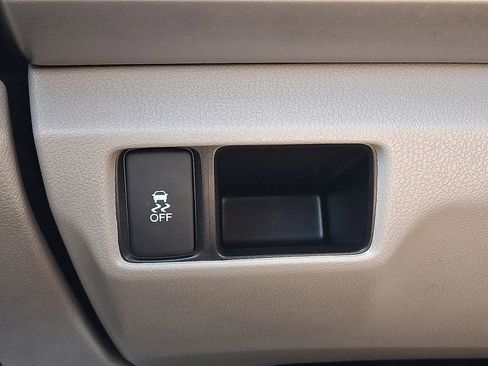 Used 2012 Honda Accord LX image 22