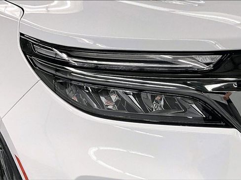 Used 2022 Chevrolet Equinox RS w/ RS Leather Package image 31